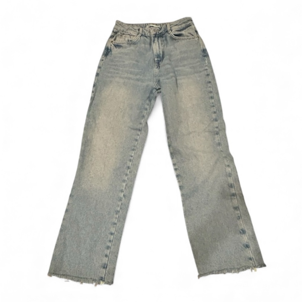 Classic High-Rise Straight Leg Jeans in Light Wash